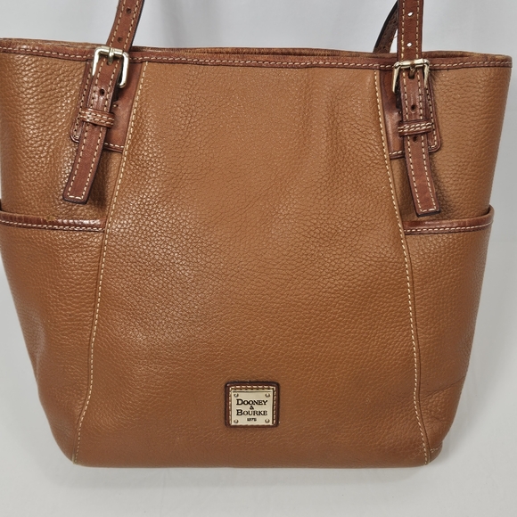 Dooney & Bourke Florentine magnetic closure purse - Picture 14 of 15